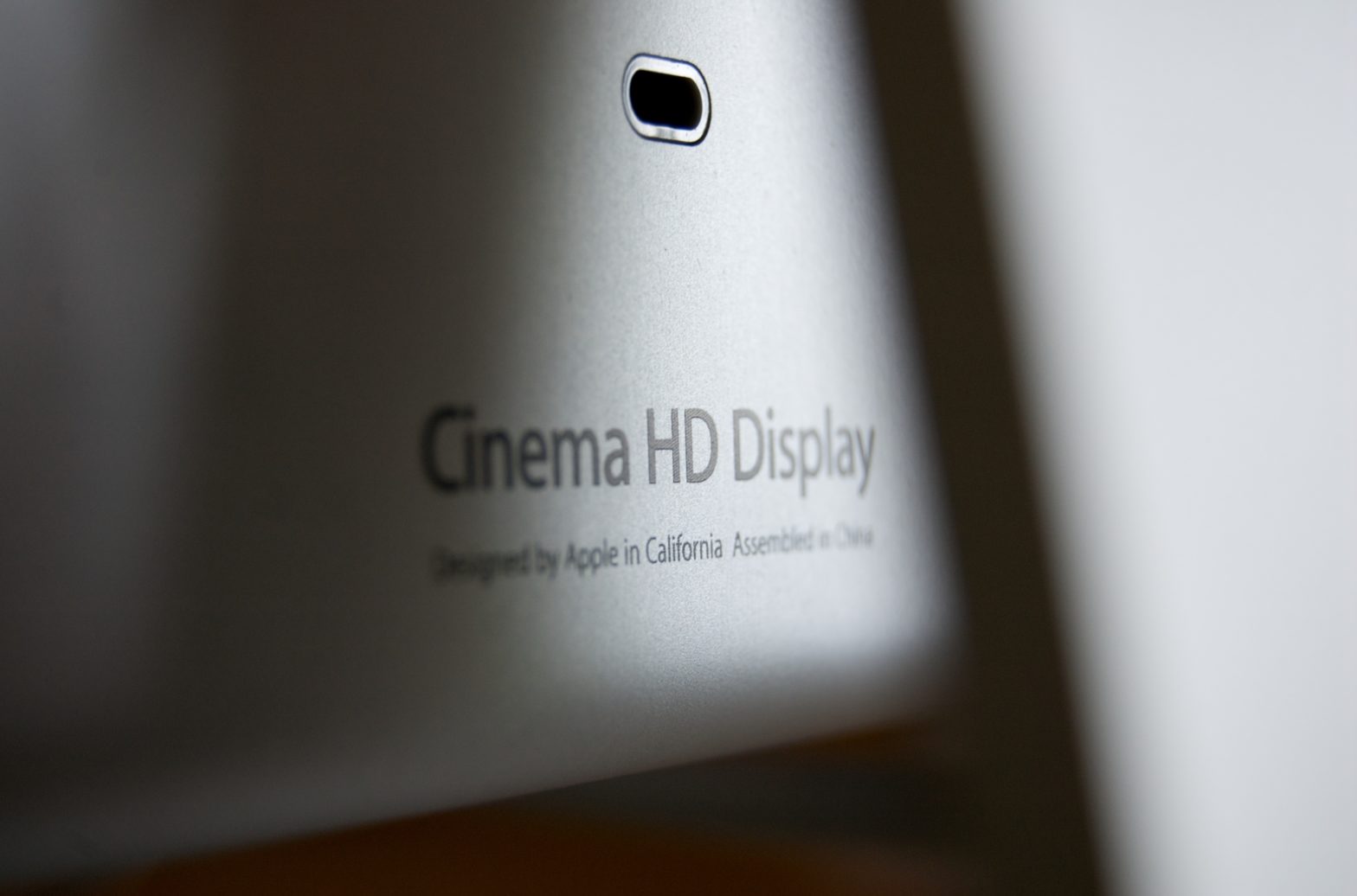 23″ Apple Cinema Display