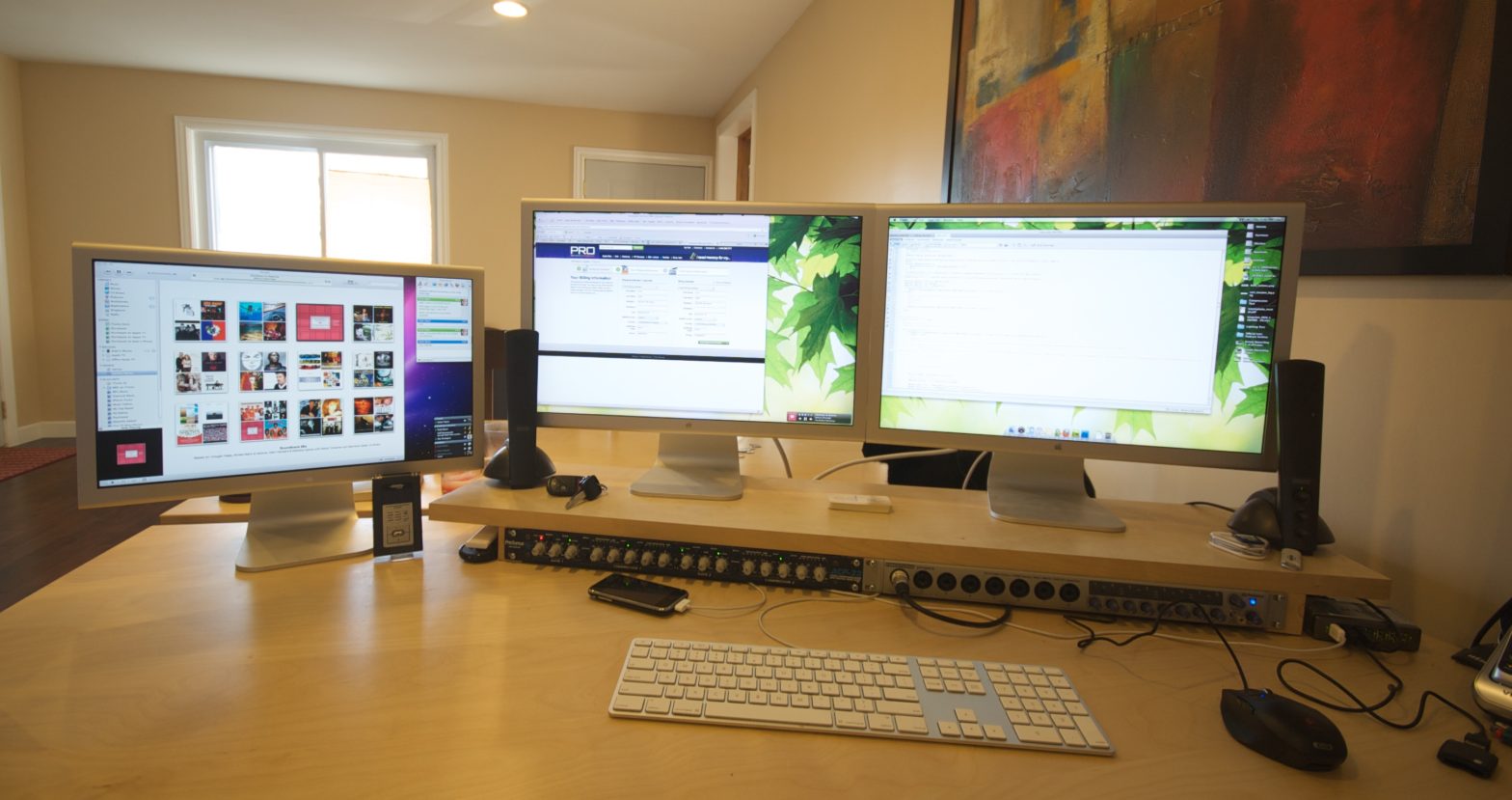 Desk cleaned up, photo required