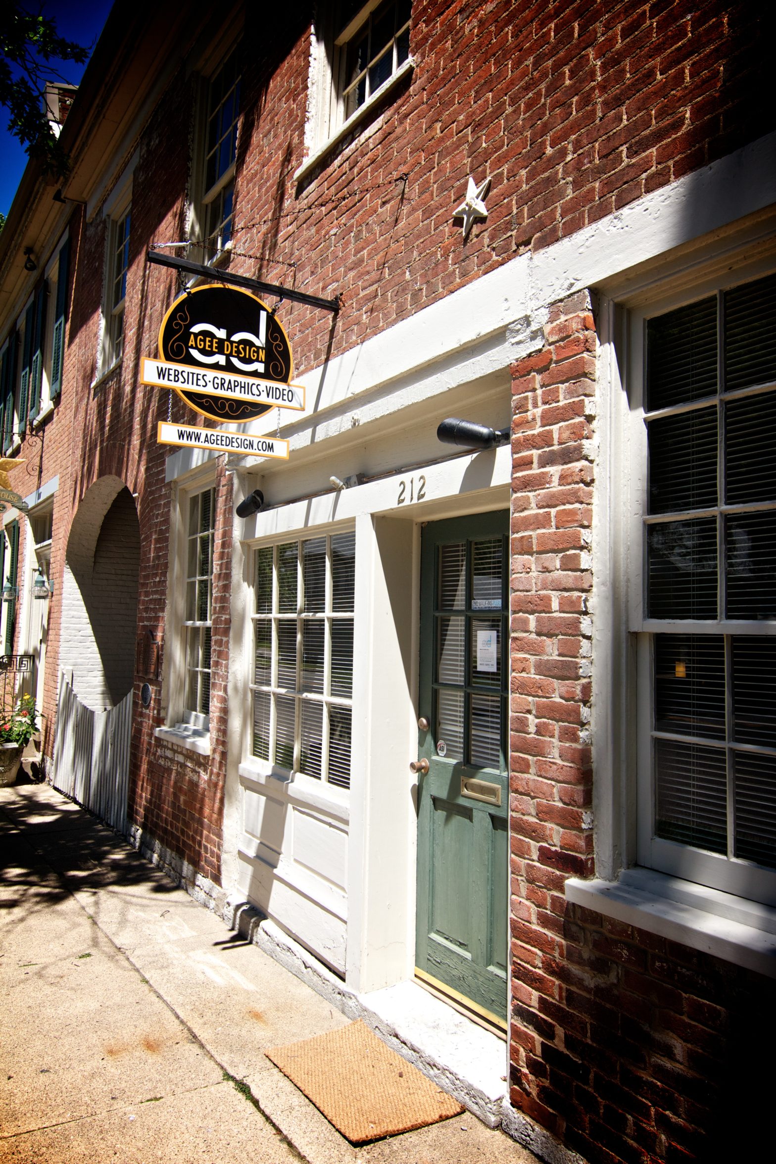 Agee Design Sign