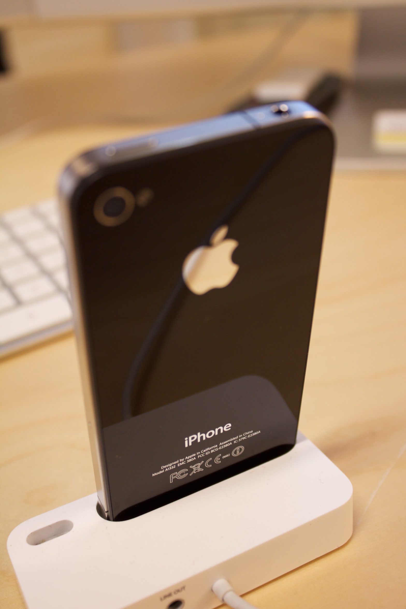 iPhone 4 finally arrived!