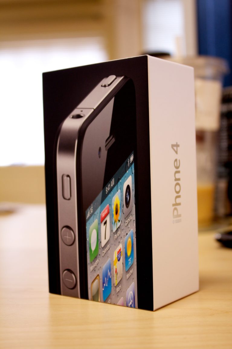 iPhone 4 finally arrived!
