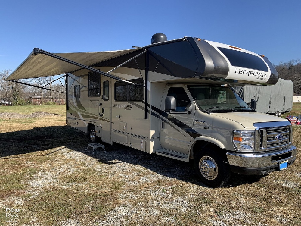 We bought an RV!!!