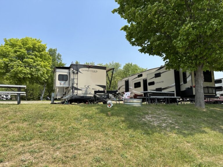 Lakeshore RV Campground, Saint Ignace, MI